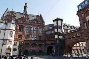 旧市庁舎