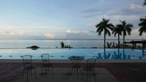 Vistamar Beach Resort Pool1