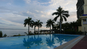 Vistamar Beach Resort Pool2