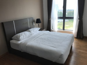 09mp4-bedroom